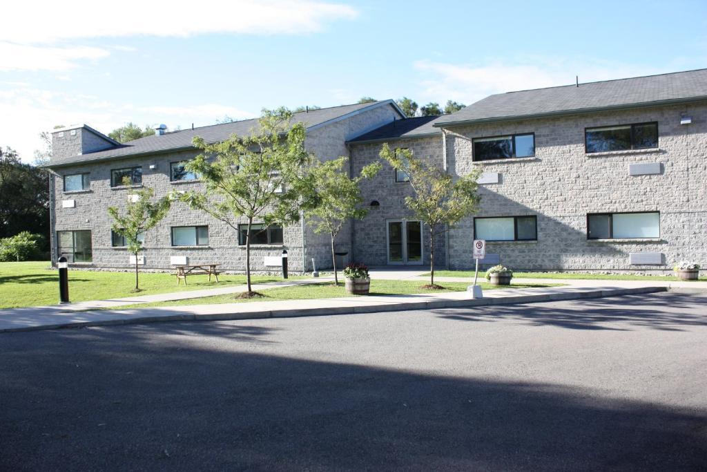 Residence & Conference Centre - Brockville Exterior photo